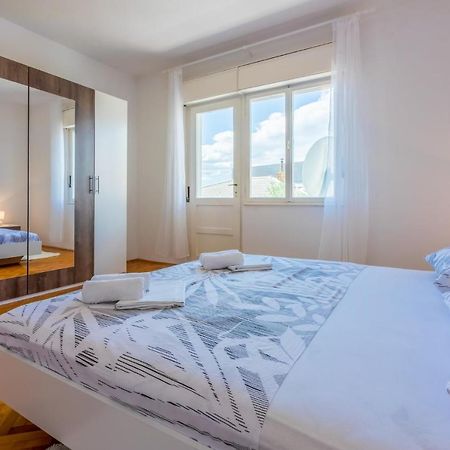 Azur Novi Vinodolski Ngoại thất bức ảnh